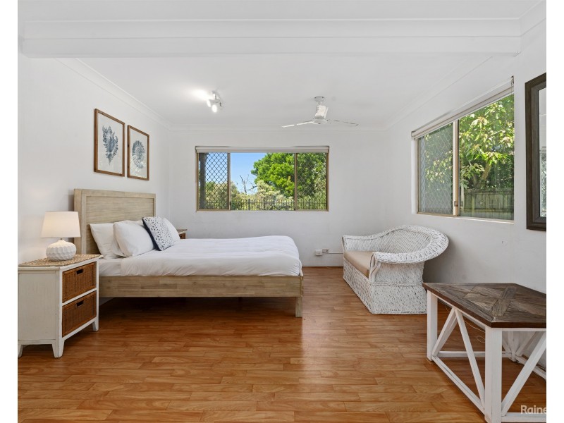 9 Surfside Crescent, Pottsville NSW 2489