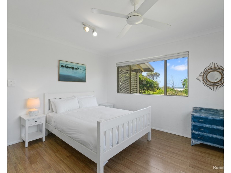 9 Surfside Crescent, Pottsville NSW 2489