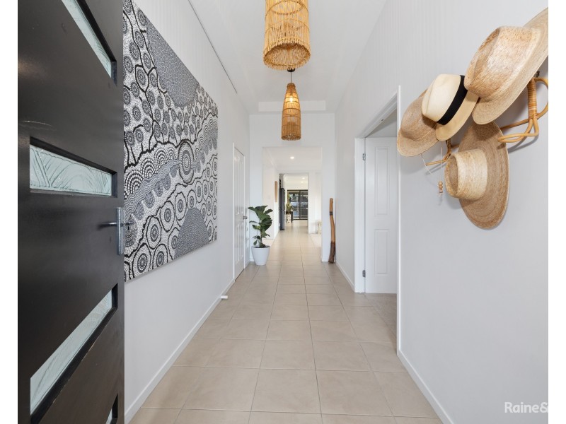 9 Tathra Street, Pottsville NSW 2489