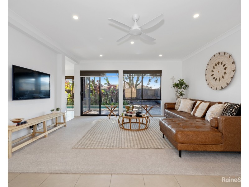 9 Tathra Street, Pottsville NSW 2489