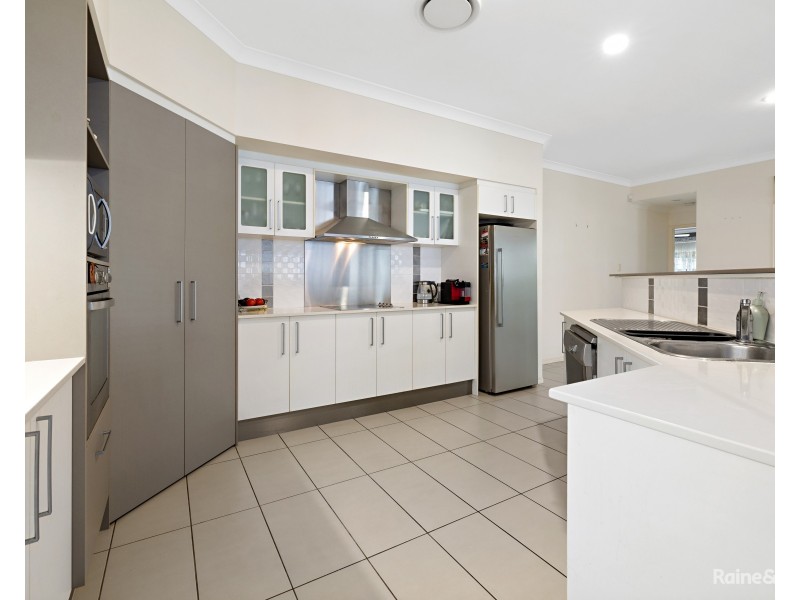 20 Lennox Circuit, Pottsville NSW 2489