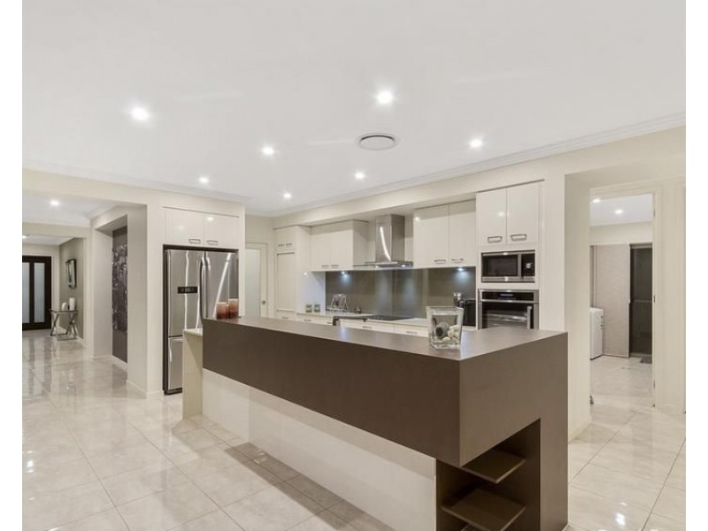 14 Lennox Circuit, Pottsville NSW 2489