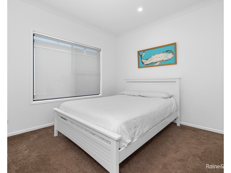 1 Woodfull Crescent, Pottsville NSW 2489