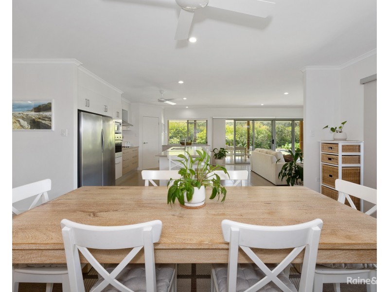 28 Toshack Place, Pottsville NSW 2489