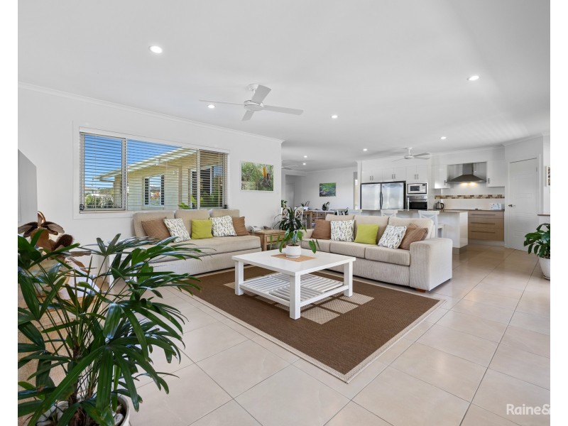 28 Toshack Place, Pottsville NSW 2489