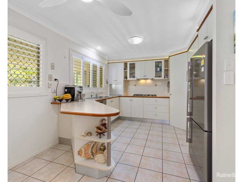 15 Taylor Drive, Pottsville NSW 2489