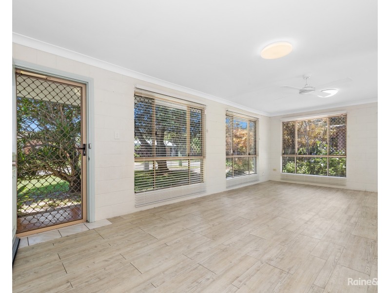 34 Surfside Crescent, Pottsville NSW 2489