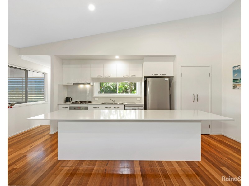 2 Silveraspen Grove, Pottsville NSW 2489