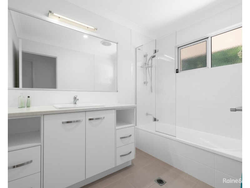 2 Silveraspen Grove, Pottsville NSW 2489