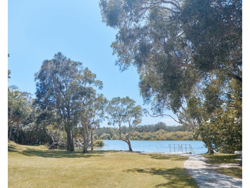 9 Buckingham Drive, Pottsville NSW 2489