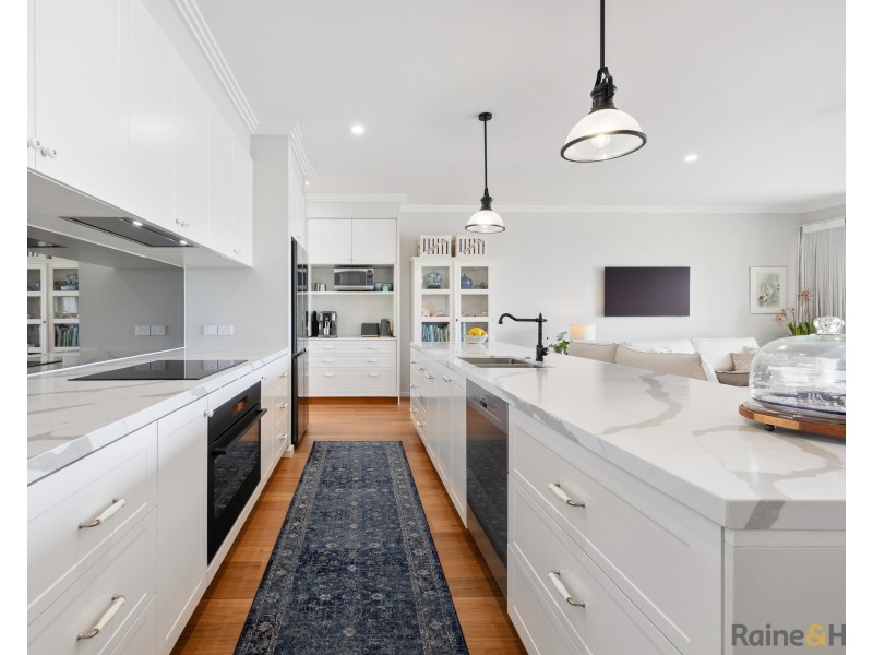 2/5 Mountbatten Court, Pottsville NSW 2489