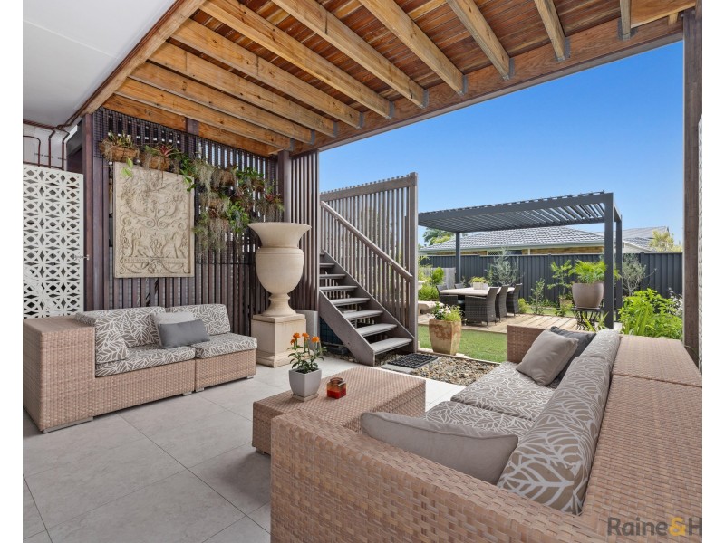 2/5 Mountbatten Court, Pottsville NSW 2489