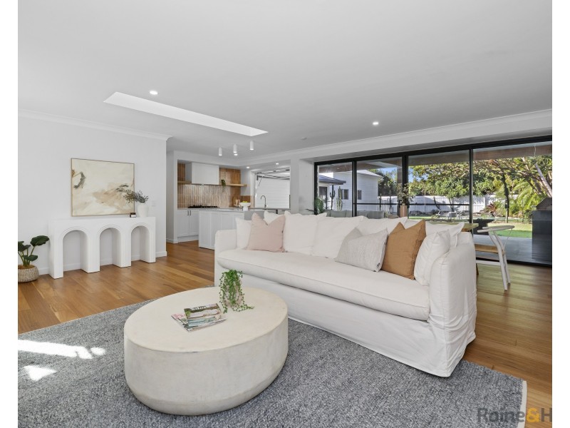 35 Victoria Avenue, Pottsville NSW 2489