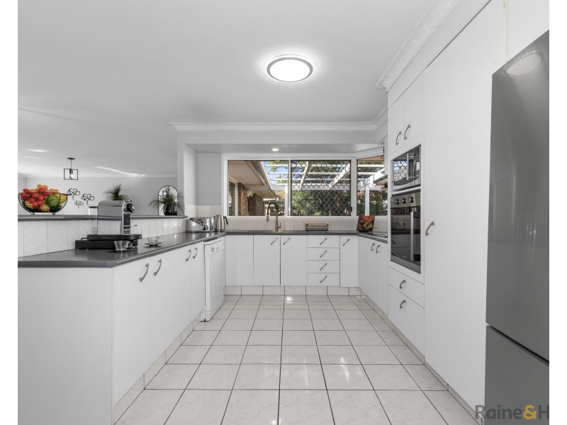 14 Buckingham Drive, Pottsville NSW 2489