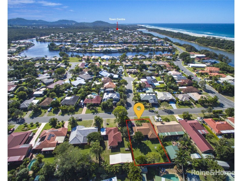 10 Buckingham Drive, Pottsville NSW 2489