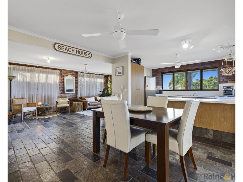 6 Seabrae Court, Pottsville NSW 2489