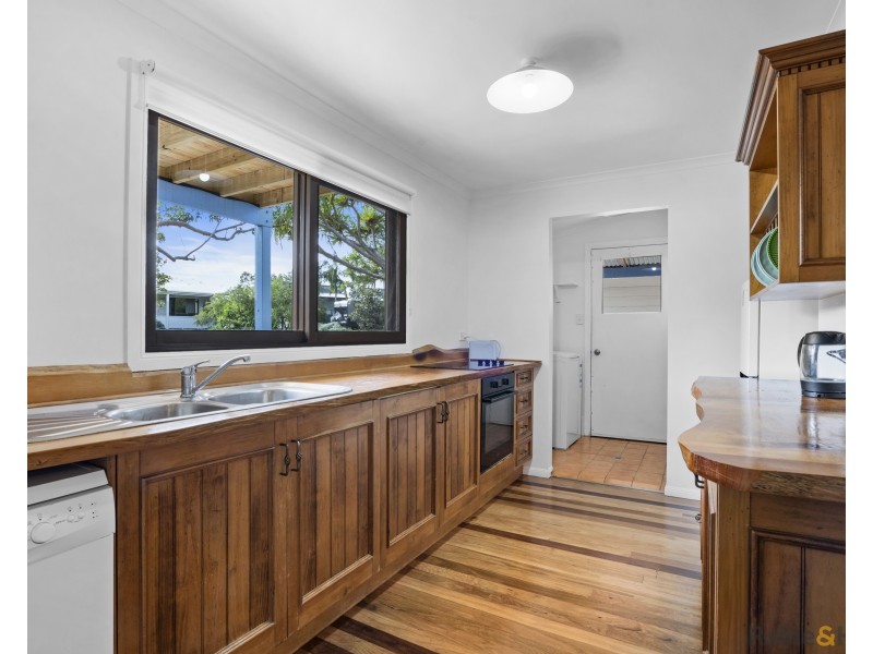 33 Sassafras Street, Pottsville NSW 2489