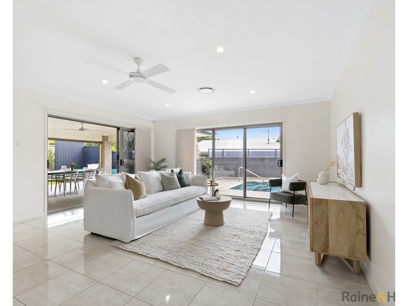 14 Lennox Circuit, Pottsville NSW 2489