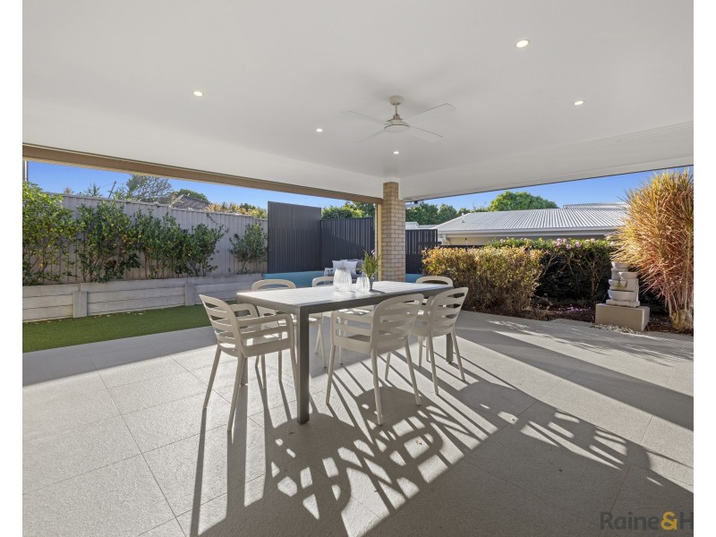 14 Lennox Circuit, Pottsville NSW 2489