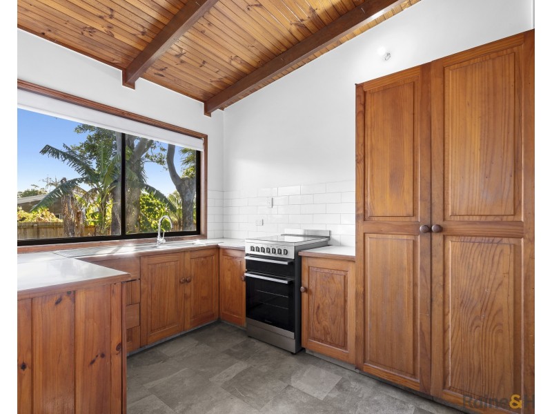 25 Tweed Coast Road, Pottsville NSW 2489