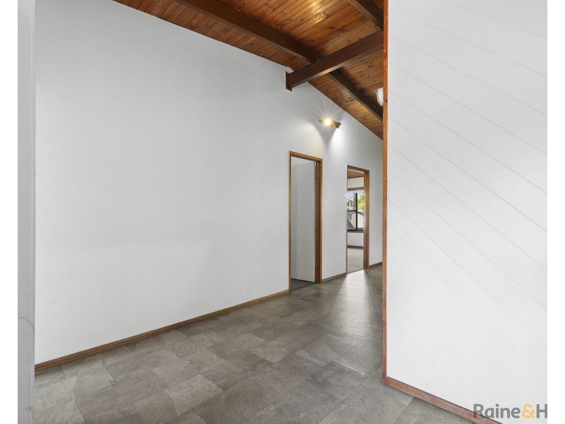 25 Tweed Coast Road, Pottsville NSW 2489