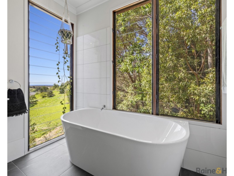 73 Kudgeree Avenue, Cudgera Creek NSW 2484