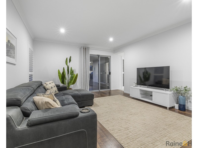 18 Toshack Place, Pottsville NSW 2489