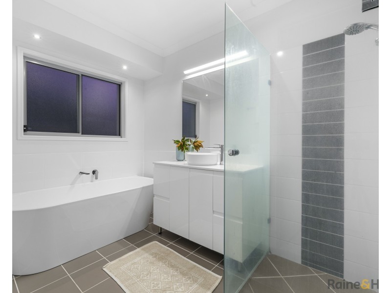 18 Toshack Place, Pottsville NSW 2489