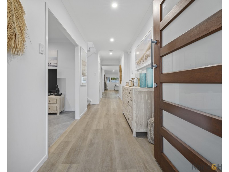 8 Terrigal Street, Pottsville NSW 2489