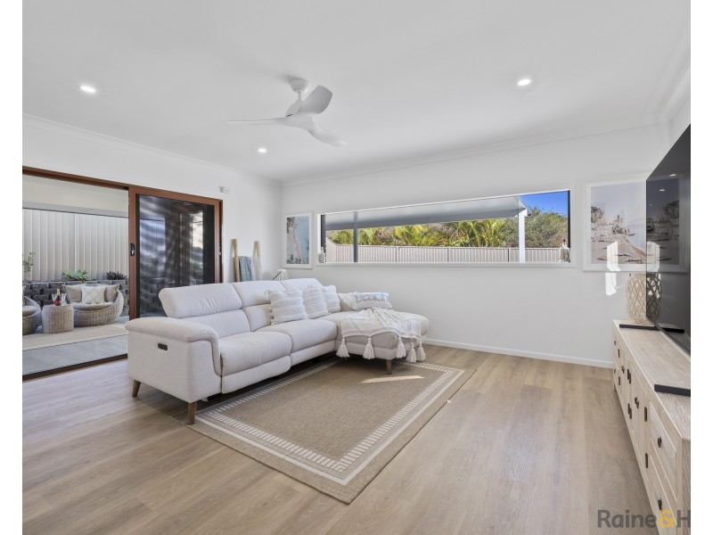 8 Terrigal Street, Pottsville NSW 2489