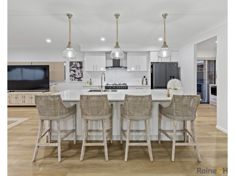 8 Terrigal Street, Pottsville NSW 2489