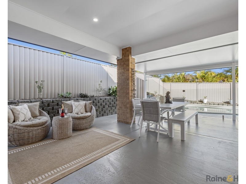 8 Terrigal Street, Pottsville NSW 2489