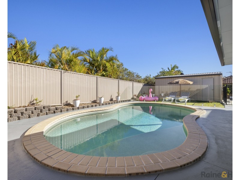 8 Terrigal Street, Pottsville NSW 2489