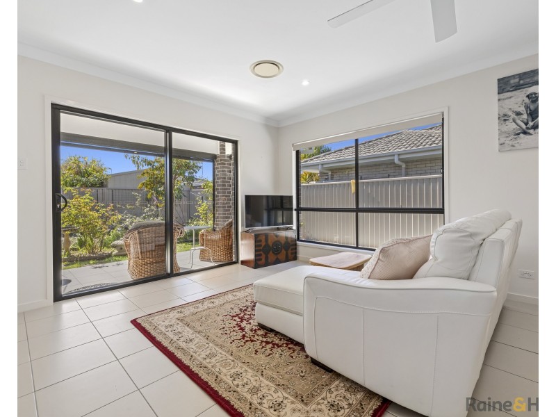 1/111 Lennox Circuit, Pottsville NSW 2489