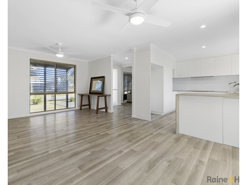 8 Victoria Avenue, Pottsville NSW 2489