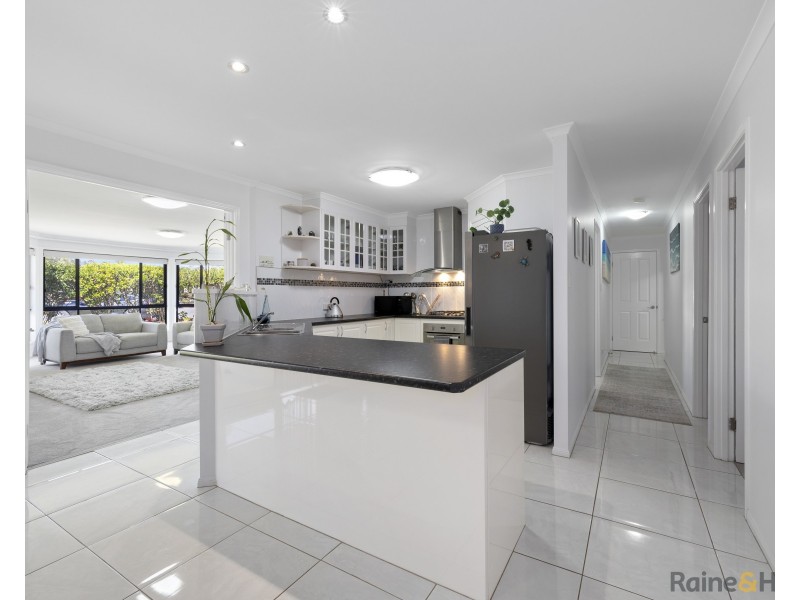 5 Benaud Place, Pottsville NSW 2489