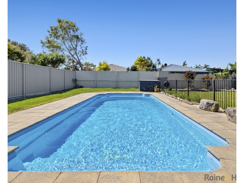 30 Andrew Avenue, Pottsville NSW 2489