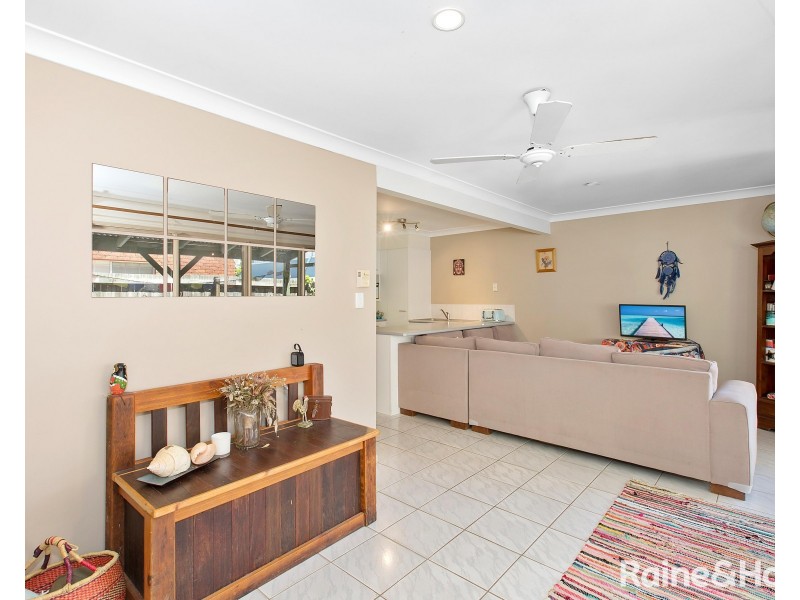 4/11 Hampton Court, Pottsville NSW 2489