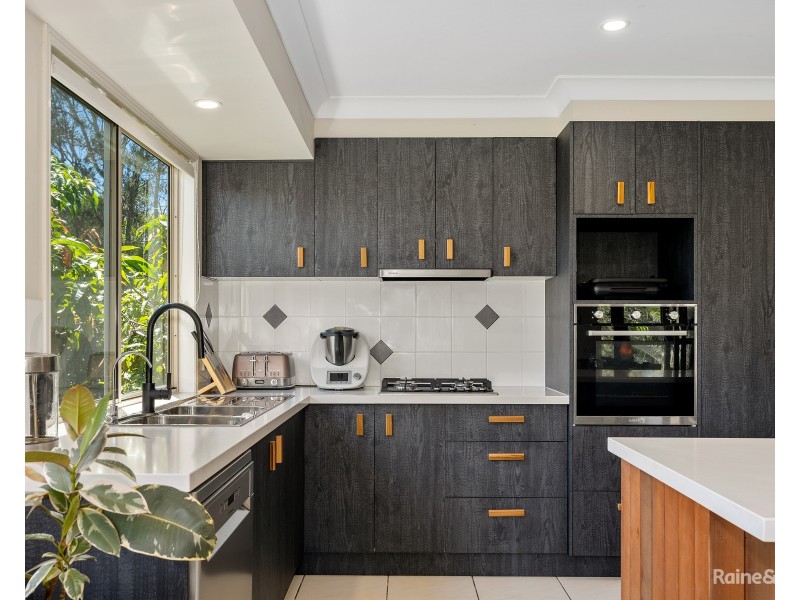 8 Euodia Avenue, Pottsville NSW 2489