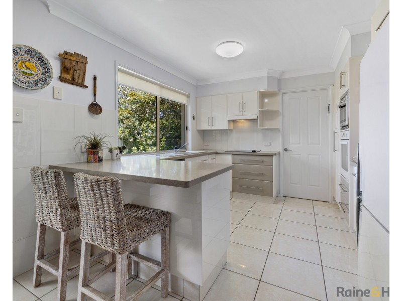 2/22 Newcastle Drive, Pottsville NSW 2489