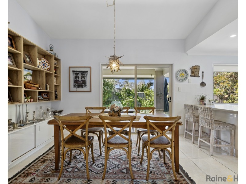 2/22 Newcastle Drive, Pottsville NSW 2489