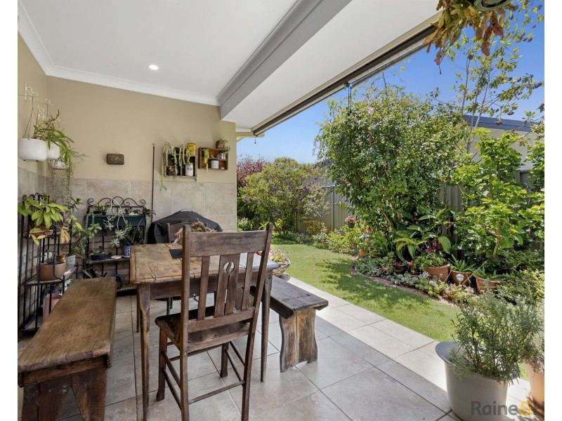 2/22 Newcastle Drive, Pottsville NSW 2489