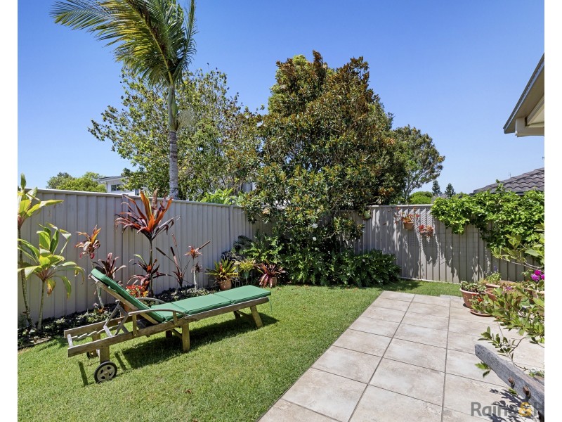 2/22 Newcastle Drive, Pottsville NSW 2489