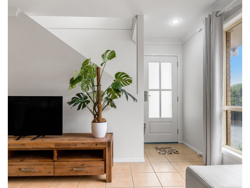 2/2 Seabrae Court, Pottsville NSW 2489