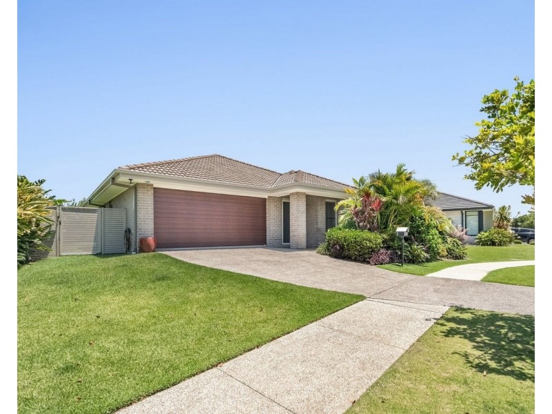 18 Toormina Court, Pottsville NSW 2489