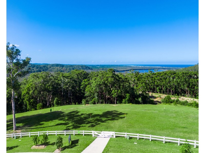 Emerald Mountain View, Tanglewood NSW 2488