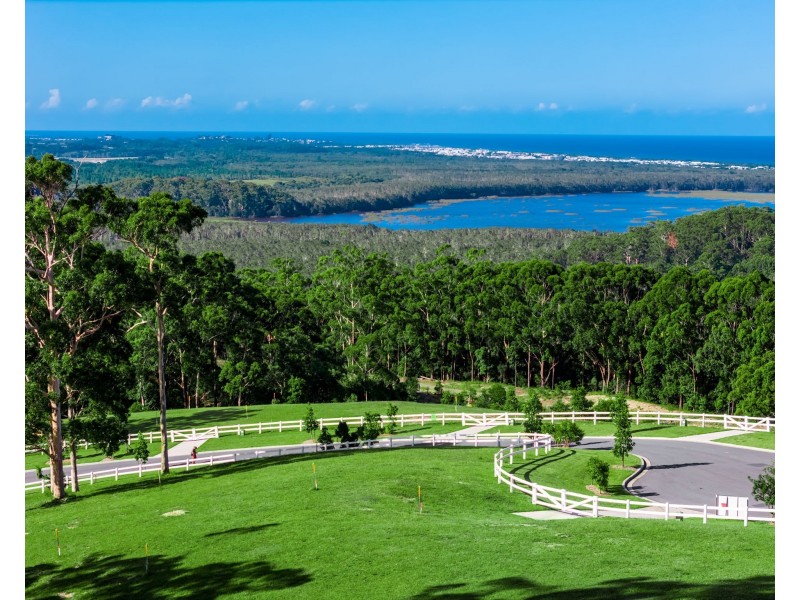 Emerald Mountain View, Tanglewood NSW 2488