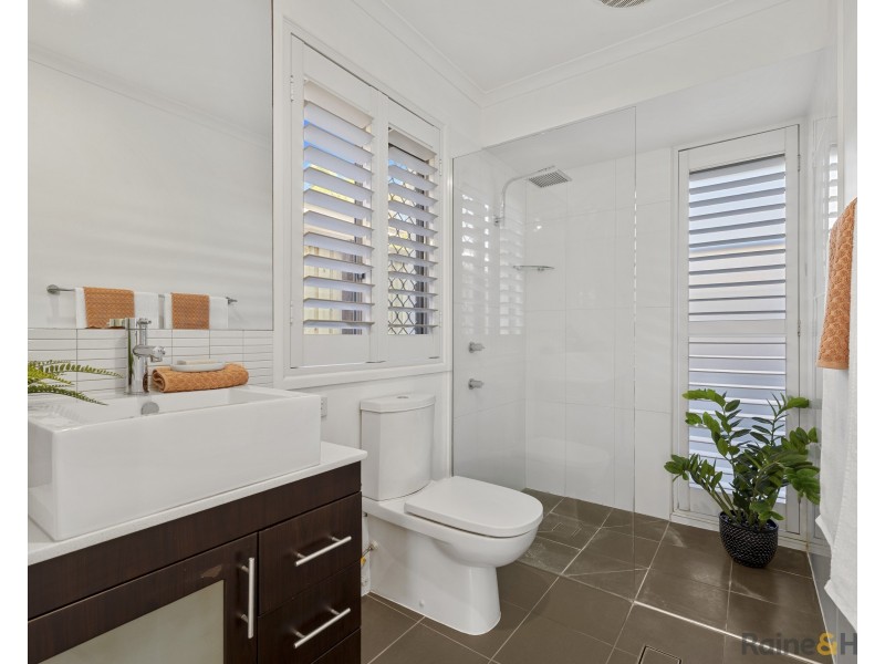1/7 Edward Avenue, Pottsville NSW 2489
