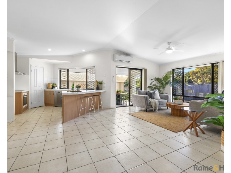 1/9 Suffolk Parade, Pottsville NSW 2489