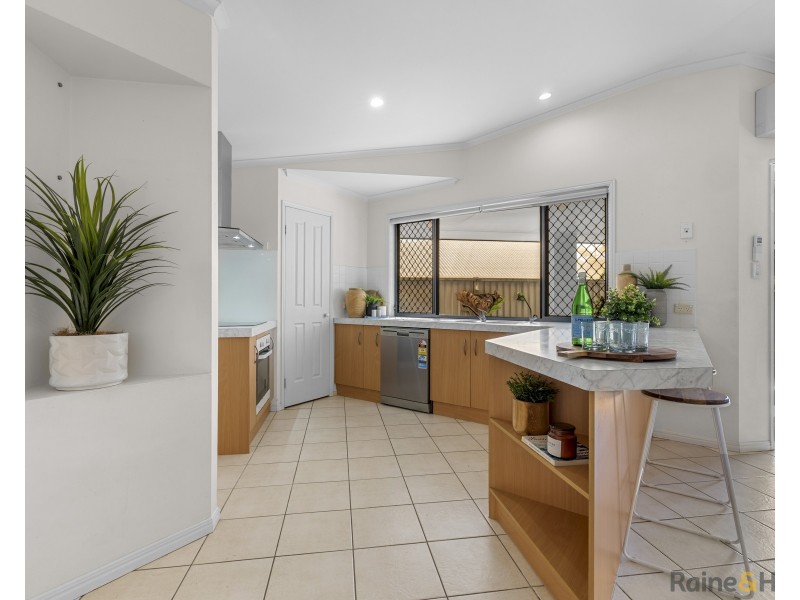 1/9 Suffolk Parade, Pottsville NSW 2489